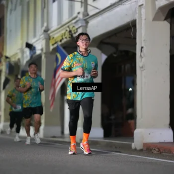 Runner Photo 5866272