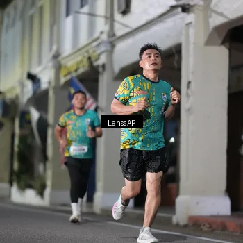 Runner Photo 5866277
