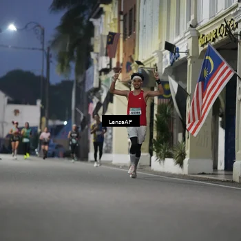Runner Photo 5866295