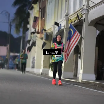 Runner Photo 5866345