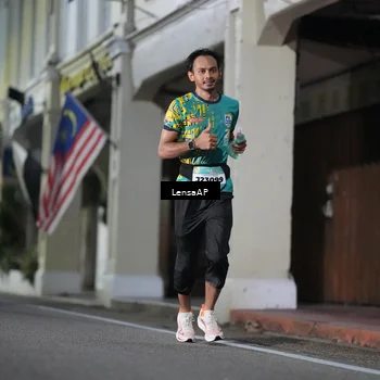 Runner Photo 5866368