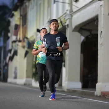 Runner Photo 5866386