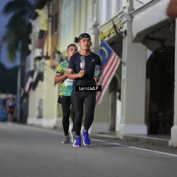 Runner Photo 5866393