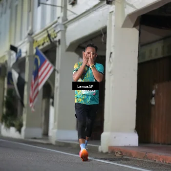 Runner Photo 5866415