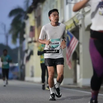 Runner Photo 5866464