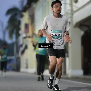 Runner Photo 5866468