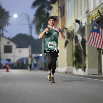 Runner Photo 5866490