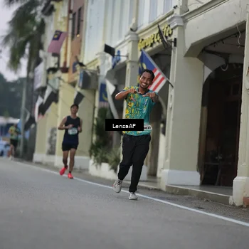 Runner Photo 5866717
