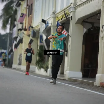 Runner Photo 5866722