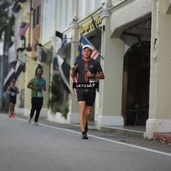 Runner Photo 5866724