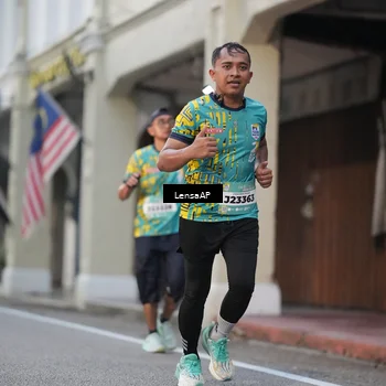 Runner Photo 5867006
