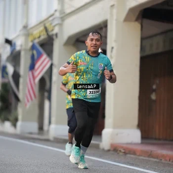 Runner Photo 5867011