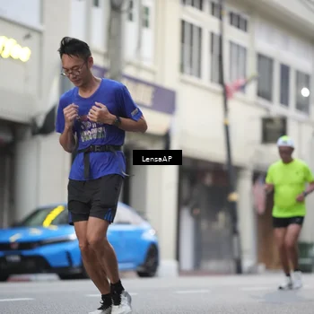 Runner Photo 5867056