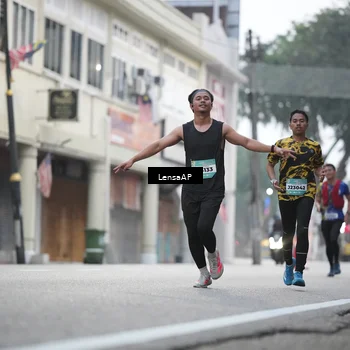 Runner Photo 5867067