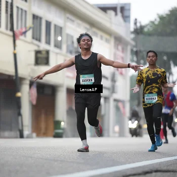 Runner Photo 5867070