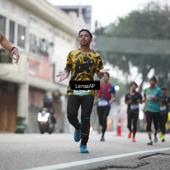 Runner Photo 5867073