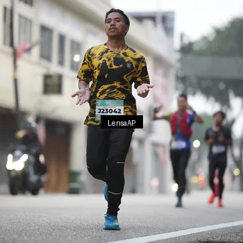 Runner Photo 5867075