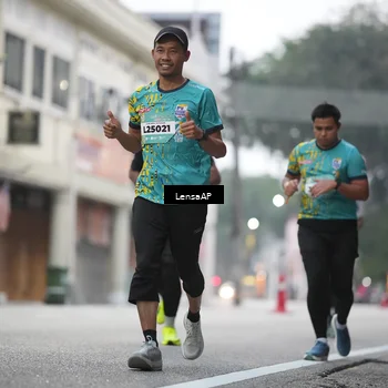Runner Photo 5867086