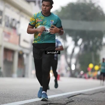 Runner Photo 5867090