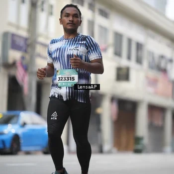 Runner Photo 5867093