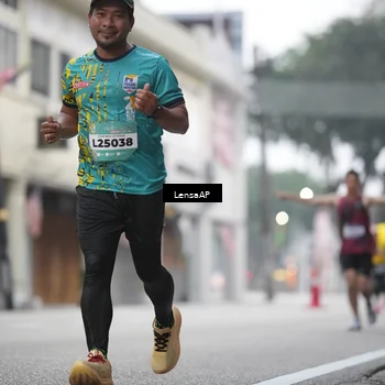 Runner Photo 5867100