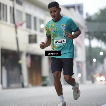 Runner Photo 5867101