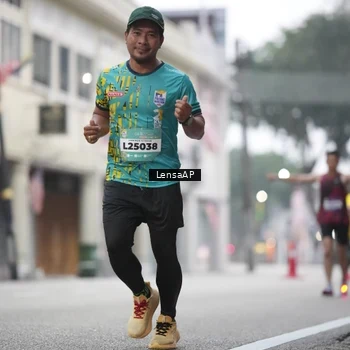 Runner Photo 5867108