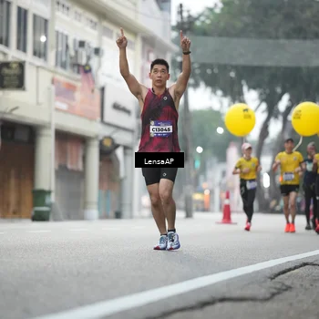 Runner Photo 5867109