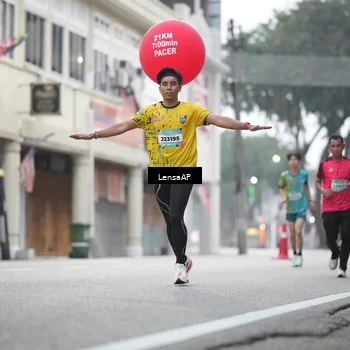 Runner Photo 5867134
