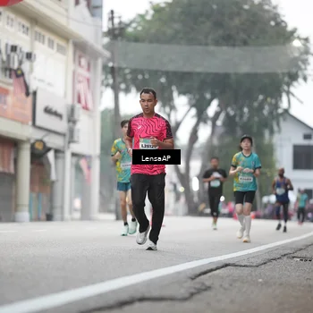 Runner Photo 5867137