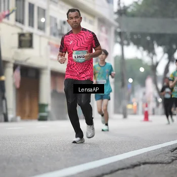 Runner Photo 5867142