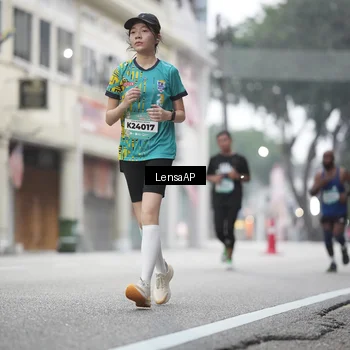 Runner Photo 5867147