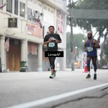 Runner Photo 5867152