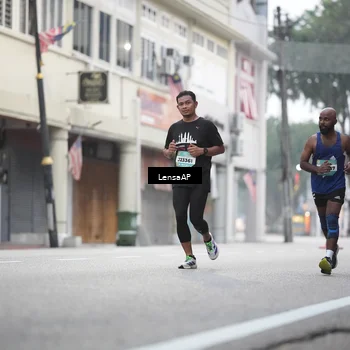 Runner Photo 5867155