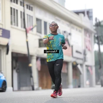 Runner Photo 5867170
