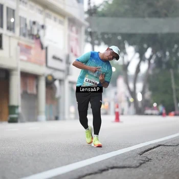 Runner Photo 5867179