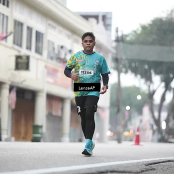 Runner Photo 5867205