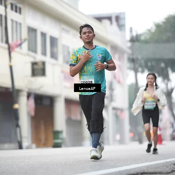 Runner Photo 5867216