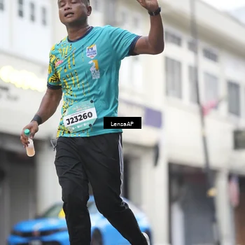 Runner Photo 5867239