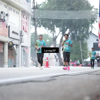Runner Photo 5867244