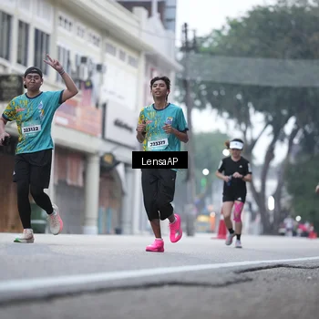 Runner Photo 5867246