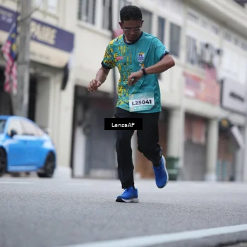 Runner Photo 5867280