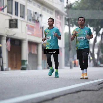 Runner Photo 5867289