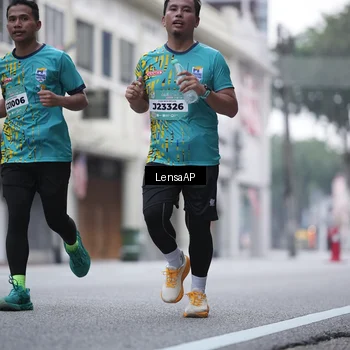 Runner Photo 5867292