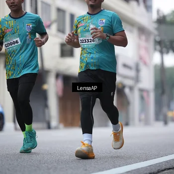 Runner Photo 5867293