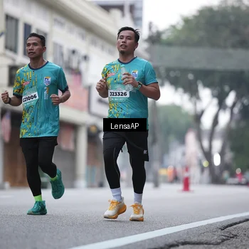 Runner Photo 5867294