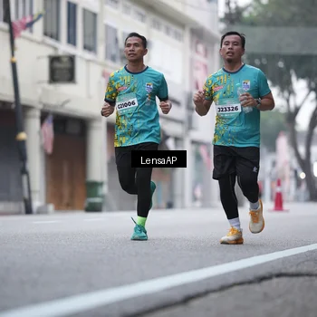 Runner Photo 5867295