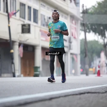 Runner Photo 5867307