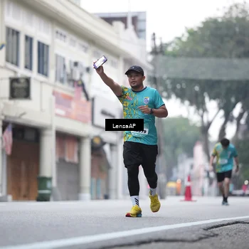 Runner Photo 5867317