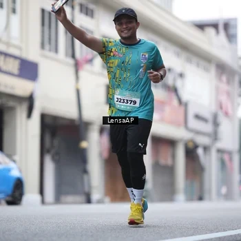 Runner Photo 5867318